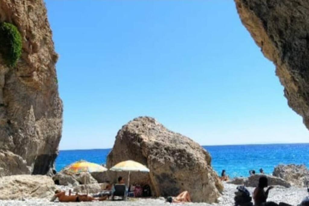 Traditional Villa With Pool In Sfakia Imbros Exterior foto