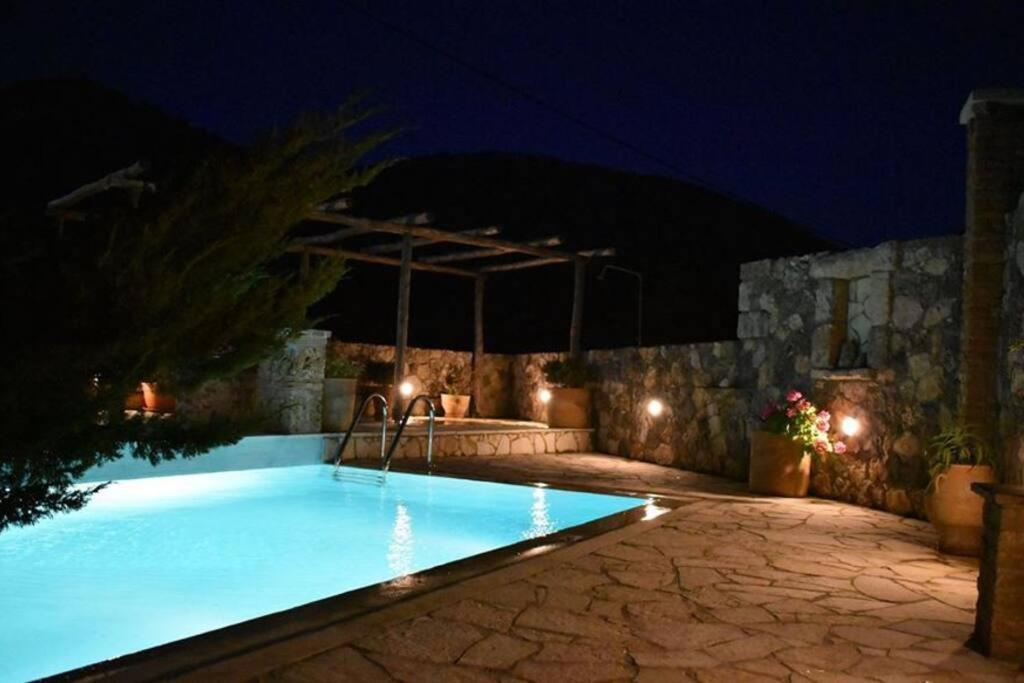Traditional Villa With Pool In Sfakia Imbros Exterior foto